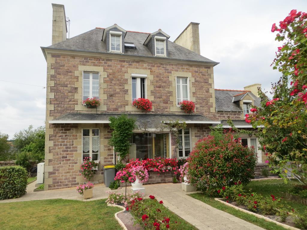 Maison D'Hotes Du Carrec Paimpol Exterior foto